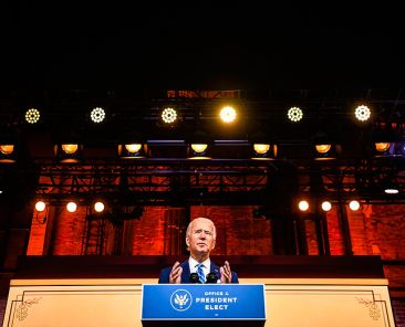 Biden-toma-posesión-en-una-ceremonia-cargada-de-simbología--2