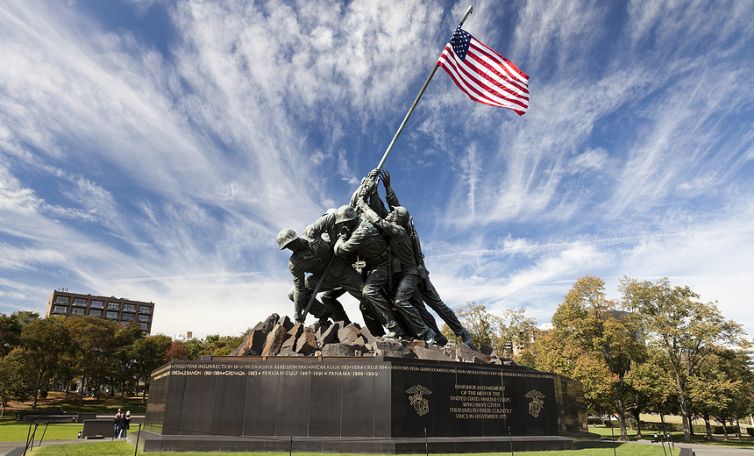 bigstock-Iwo-Jima-Statue--Washington-Infografía-Veteranos-DA